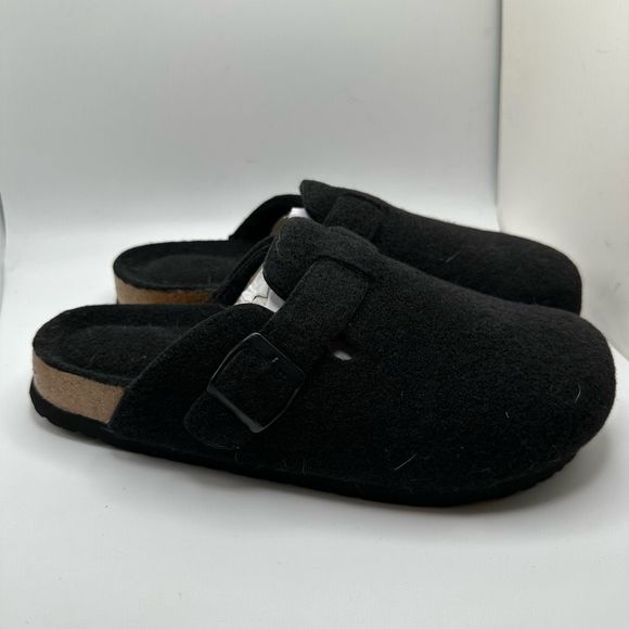 CUSHIONAIRE Shoes - CUSHIONAIRE Womens Clog 10 BLACK WOOL